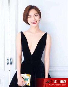 中国明星深v装,中国明星们的时尚魅力大揭秘