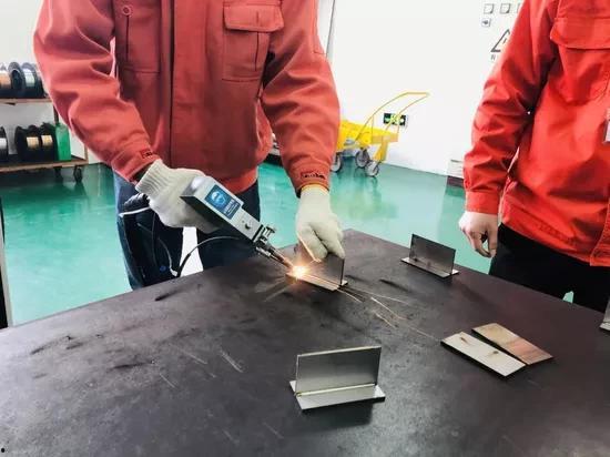 网红焊接,精湛技艺引众人惊叹