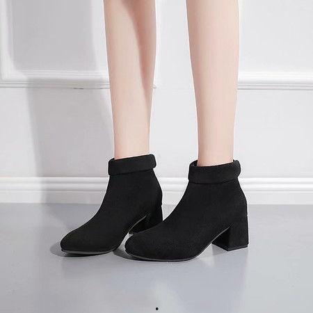 网红小短靴搭配,时尚又舒适的冬季必备单品