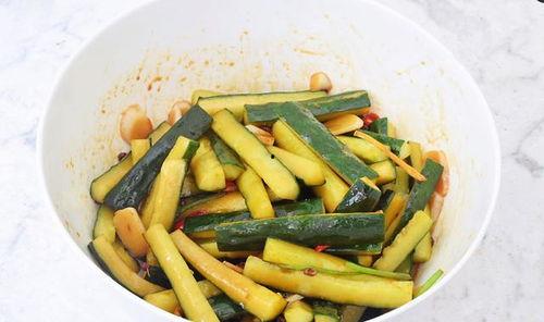 腌制黃瓜冬天吃,腌制黄瓜，冬日餐桌上的清新之选