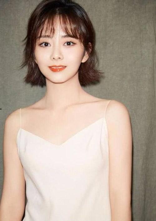 出道了12年的女明星,回顾出道12年的女明星辉煌历程”