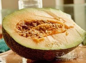 哈密瓜孕妇可以吃,哈密瓜的营养益处与食用指南