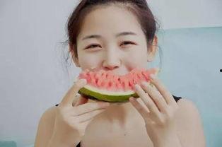 吃瓜看出年龄,揭秘从吃瓜习惯看年龄的秘密