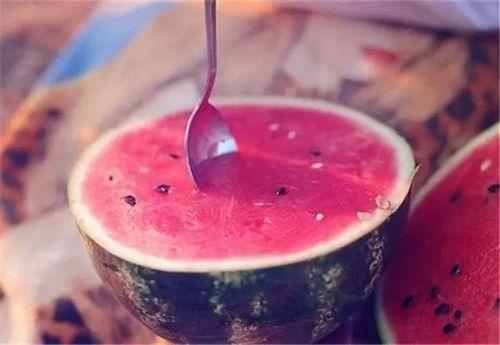 荔制茶吃瓜桶,夏日消暑新宠，尽享茶香瓜趣