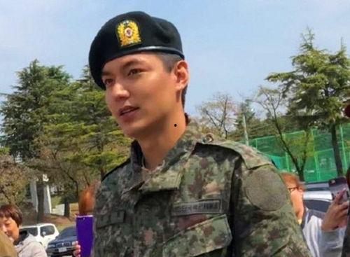 韩国当兵明星,荣耀与挑战的交织之路